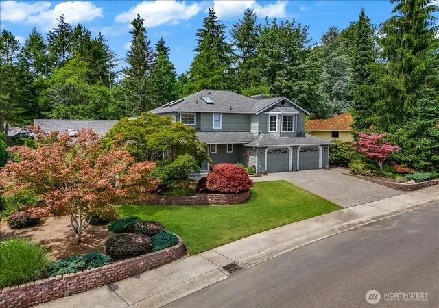 Photo 3 of Single family home for sale at 12903 176th Place Ne, Redmond, WA 98052 | MLS# NWM2579726 | Listing updated on 2026-10-02