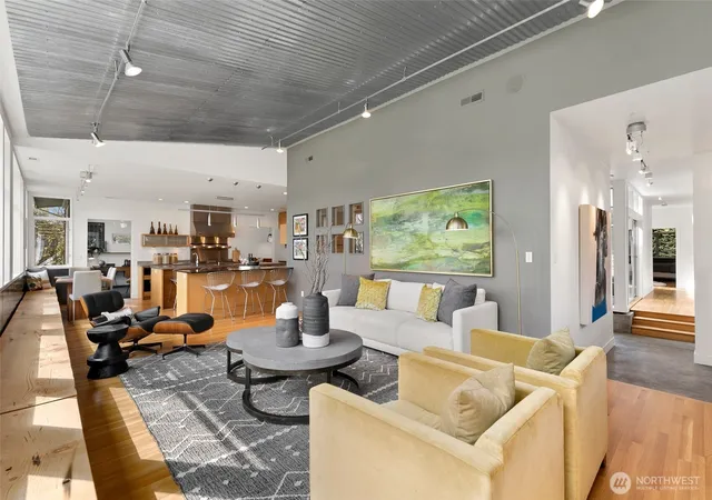 Photo 4 of Single family home for sale at 1549 Magnolia Way W, Seattle, WA 98199 | MLS# NWM2579740 | Listing updated on 2026-09-25