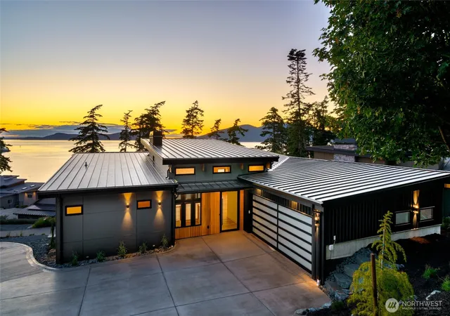 Photo 1 of Single family home for sale at 4209 Navigator Ln, Anacortes, WA 98221 | MLS# NWM2579758 | Listing updated on 2026-09-23