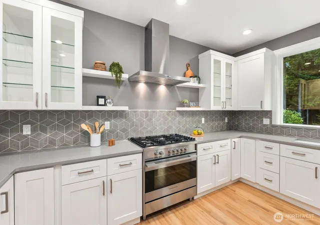 Photo 3 of Sale Pending at 34705 SE Carmichael Loop, Snoqualmie, WA 98065 | MLS# NWM2579778 | Listing updated on 2026-09-19