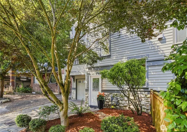 Photo 2 of Townhouse for sale at 6513 24th Avenue Ne #A, Seattle, WA 98115 | MLS# NWM2579790 | Listing updated on 2026-10-01