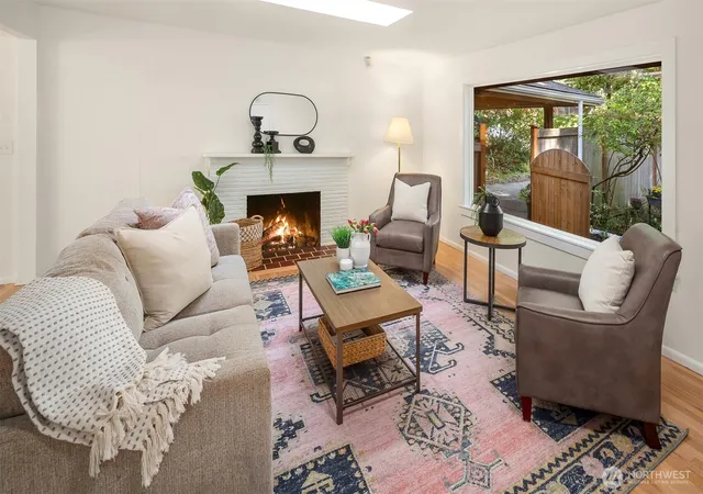 Photo 3 of Single family home for sale at 16623 Fremont Ave N, Shoreline, WA 98133 | MLS# NWM2579802 | Listing updated on 2026-09-30