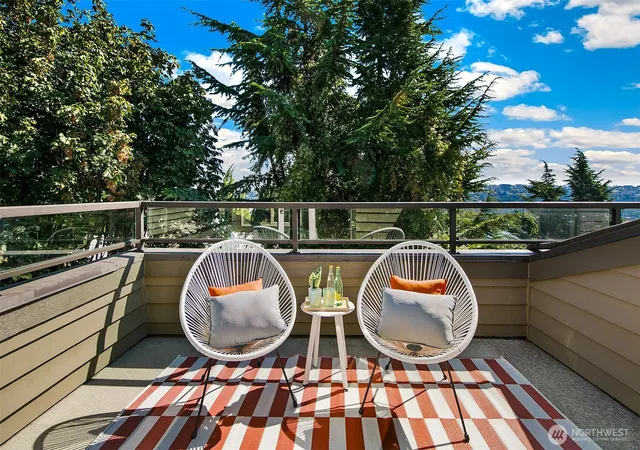 Photo 1 of Townhouse for sale at 1512 Taylor Ave N #C, Seattle, WA 98109 | MLS# NWM2579833 | Listing updated on 2026-09-30