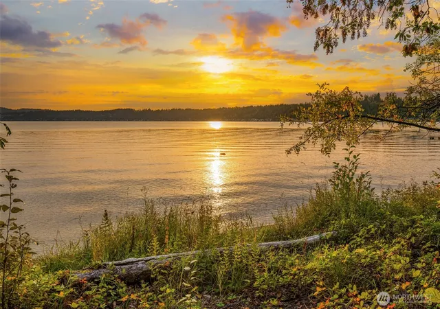 Photo 3 of Land for sale at 35753001 E Lake Sammamish Pkwy, Sammamish, WA 98074 | MLS# NWM2579836 | Listing updated on 2026-09-25