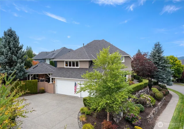 Photo 3 of Single family home for sale at 6767 Cascade Ave Se, Snoqualmie, WA 98065 | MLS# NWM2579843 | Listing updated on 2026-09-30