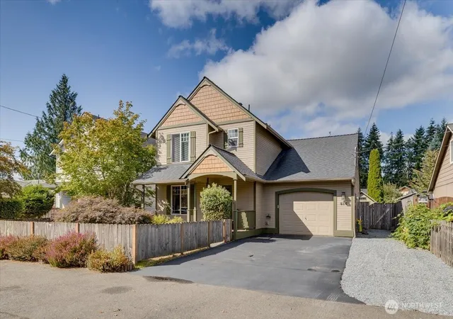 Photo 2 of Sale Pending at 816 Mill Ave, Snohomish, WA 98290 | MLS# NWM2579853 | Listing updated on 2026-10-01