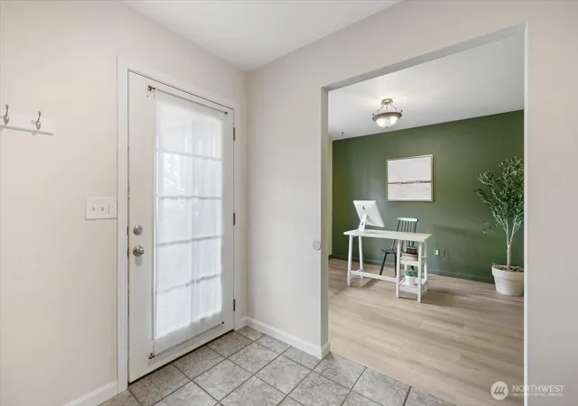 Photo 4 of Sale Pending at 816 Mill Ave, Snohomish, WA 98290 | MLS# NWM2579853 | Listing updated on 2026-10-01