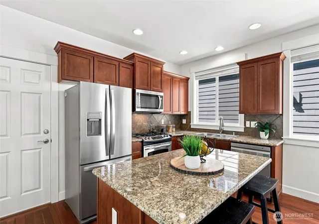Photo 4 of Single family home for sale at 12420 NE 171st Court, Woodinville, WA 98072 | MLS# NWM2579856 | Listing updated on 2026-10-03