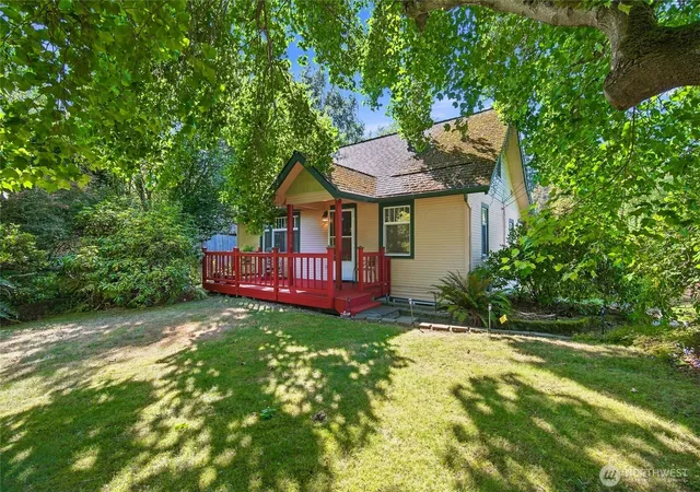 Photo 1 of Single family home for sale at 4808 Glenwood Ave, Everett, WA 98203 | MLS# NWM2579869 | Listing updated on 2026-10-01