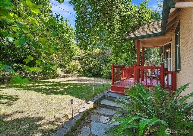 Photo 2 of Single family home for sale at 4808 Glenwood Ave, Everett, WA 98203 | MLS# NWM2579869 | Listing updated on 2026-10-01