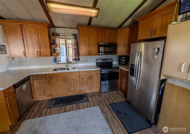 Photo 4 of Manufactured home for sale at 375 Union Ave SE #56, Renton, WA 98059 | MLS# NWM2579872 | Listing updated on 2026-10-01