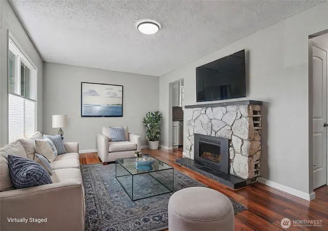 Photo 3 of Single family home for sale at 7014 S Montgomery St, Tacoma, WA 98409 | MLS# NWM2579880 | Listing updated on 2026-09-24