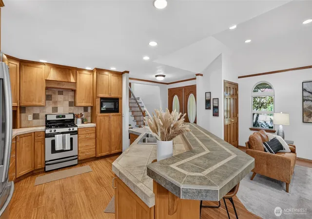 Photo 4 of Single family home for sale at 16702 143rd Avenue SE, Renton, WA 98058 | MLS# NWM2579882 | Listing updated on 2026-10-03