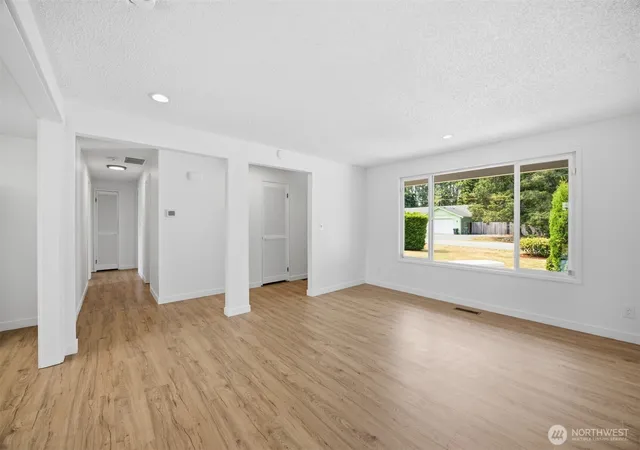 Photo 4 of Sale Pending at 4898 Seafair Dr, Blaine, WA 98230 | MLS# NWM2579898 | Listing updated on 2026-09-17