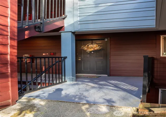 Photo 3 of Condo for sale at 15917 Waynita Way Ne #E206, Bothell, WA 98011 | MLS# NWM2579919 | Listing updated on 2026-09-25