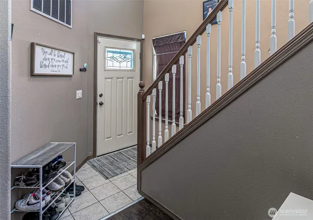 Photo 3 of Single family home for sale at 10710 185th Avenue E, Bonney Lake, WA 98391 | MLS# NWM2579922 | Listing updated on 2026-09-25