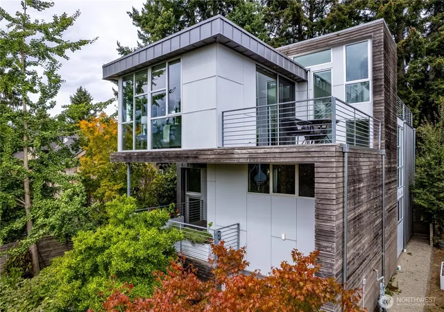 Photo 3 of Single family home for sale at 2112 N 46th Street, Seattle, WA 98103 | MLS# NWM2579928 | Listing updated on 2026-10-01