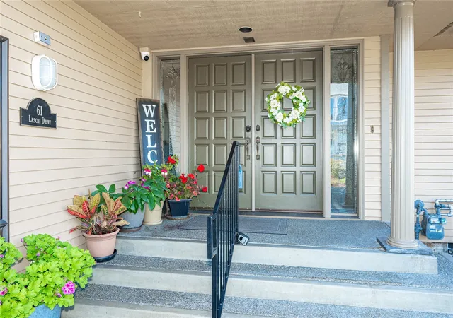 Photo 3 of Single family home for sale at 61 Leschi Dr Sw, Steilacoom, WA 98388 | MLS# NWM2579936 | Listing updated on 2026-10-23
