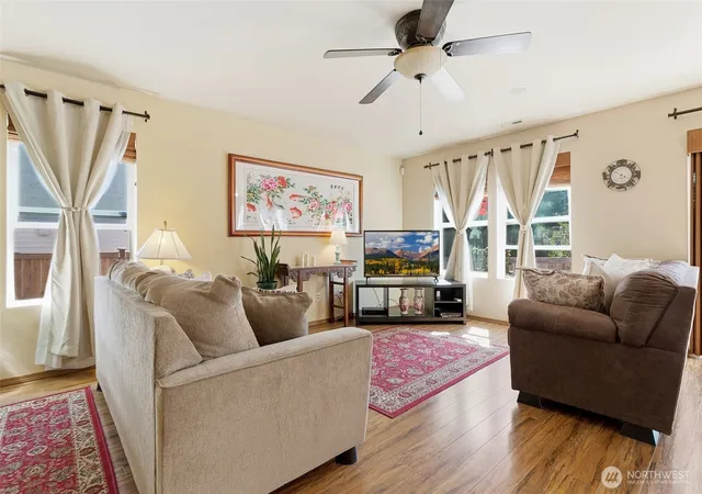 Photo 3 of Sale Pending at 943 Candlestick Ln Sw, Olympia, WA 98512 | MLS# NWM2579940 | Listing updated on 2026-09-24