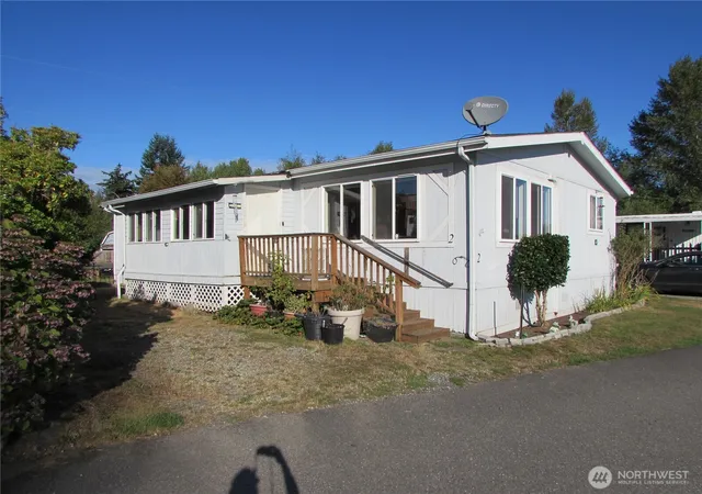 Photo 3 of Contingent at 3715 152nd Street Ne #2, Marysville, WA 98271 | MLS# NWM2579941 | Listing updated on 2026-10-02