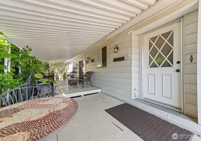 Photo 2 of Manufactured home for sale at 2419 Jahn Ave Nw #6, Gig Harbor, WA 98335 | MLS# NWM2579953 | Listing updated on 2026-09-28