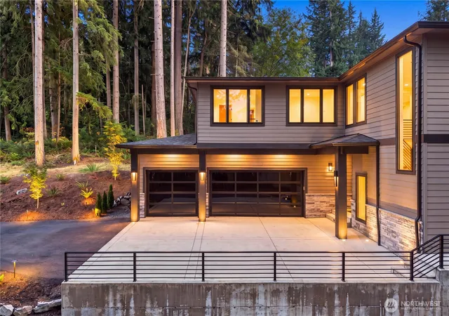 Photo 3 of Single family home for sale at 17720 Se 63rd Place, Bellevue, WA 98006 | MLS# NWM2579955 | Listing updated on 2026-09-25