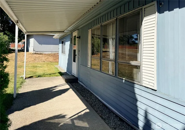 Photo 2 of Manufactured home for sale at 1362 Alonda Ln Ne, Olympia, WA 98516 | MLS# NWM2579958 | Listing updated on 2026-09-17