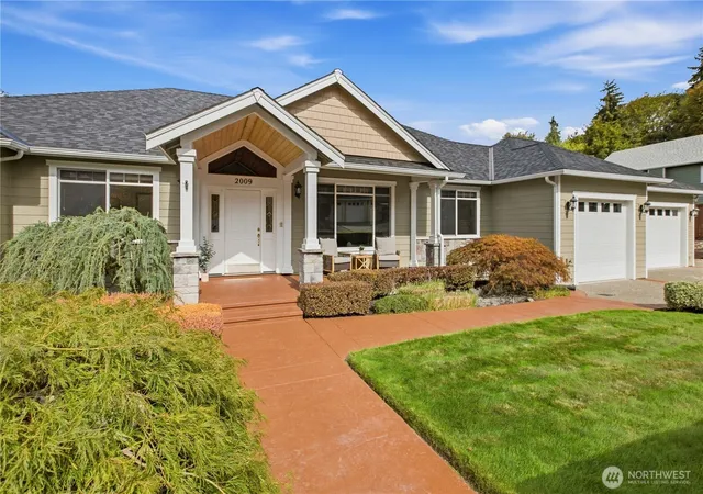 Photo 2 of Single family home for sale at 2009 24th Avenue Ct Sw, Puyallup, WA 98373 | MLS# NWM2579965 | Listing updated on 2026-09-26