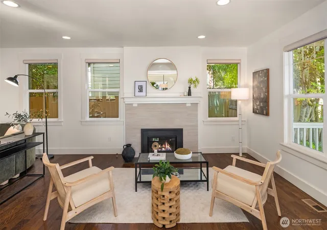 Photo 3 of Single family home for sale at 2313 E Mercer St, Seattle, WA 98112 | MLS# NWM2579966 | Listing updated on 2026-10-01