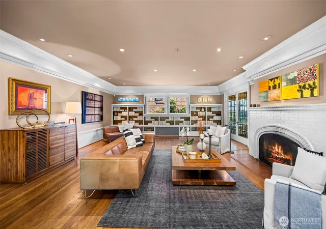 Photo 4 of Single family home for sale at 2218 E Prospect St, Seattle, WA 98112 | MLS# NWM2579973 | Listing updated on 2026-09-30
