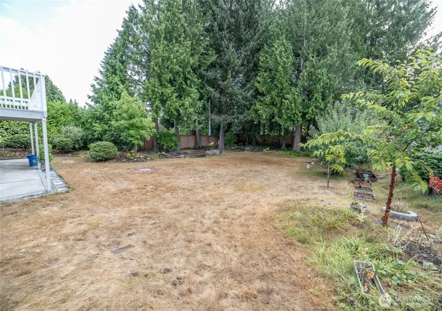 Photo 3 of Single family home for sale at 17220 129th Avenue SE, Renton, WA 98058 | MLS# NWM2579976 | Listing updated on 2026-10-02