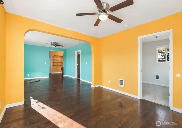 Photo 3 of Single family home for sale at 119 C St Nw, Auburn, WA 98001 | MLS# NWM2579984 | Listing updated on 2026-09-27