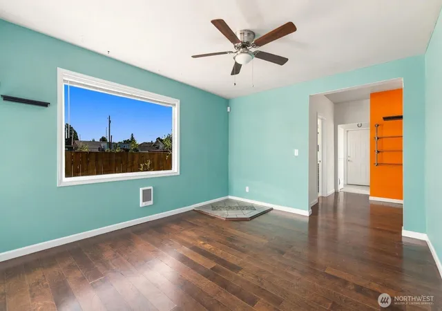 Photo 4 of Single family home for sale at 119 C St NW, Auburn, WA 98001 | MLS# NWM2579984 | Listing updated on 2026-09-27