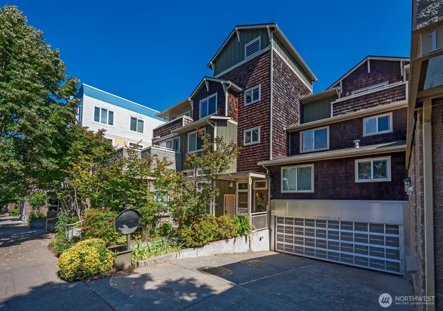 Photo 2 of Condo for sale at 12534 15th Avenue Ne #36, Seattle, WA 98125 | MLS# NWM2579989 | Listing updated on 2026-09-30