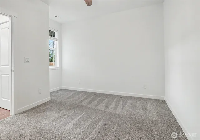 Photo 4 of Single family home for sale at 11526 SE 238th Street, Kent, WA 98031 | MLS# NWM2579998 | Listing updated on 2026-10-02
