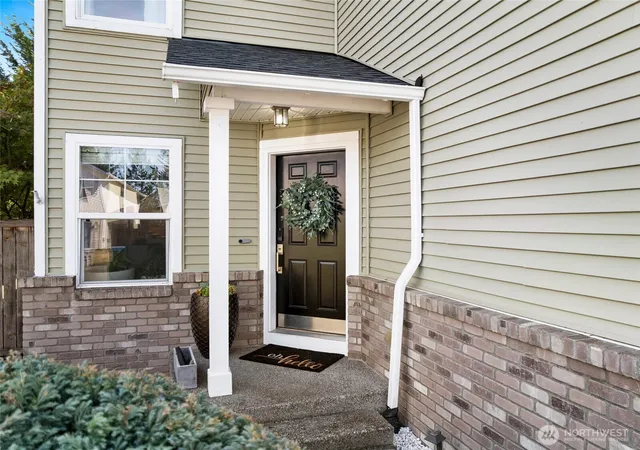 Photo 2 of Single family home for sale at 18066 169th Avenue Se, Renton, WA 98058 | MLS# NWM2580005 | Listing updated on 2026-09-25