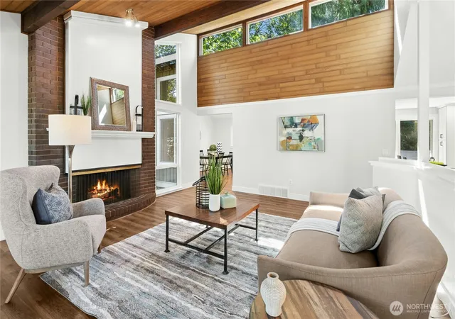 Photo 2 of Sale Pending at 4643 152nd Place Se, Bellevue, WA 98006 | MLS# NWM2580014 | Listing updated on 2026-09-30