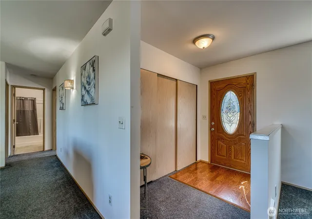 Photo 3 of Single family home for sale at 6736 Ne Admiral Ln, Hansville, WA 98340 | MLS# NWM2580020 | Listing updated on 2026-09-20