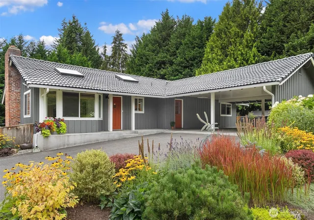 Photo 1 of Sale Pending at 4910 134th Place Se, Snohomish, WA 98296 | MLS# NWM2580023 | Listing updated on 2026-09-23