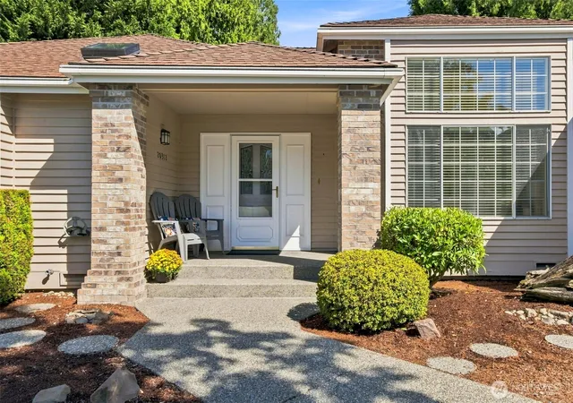 Photo 2 of Sale Pending at 20312 131st Place Se, Kent, WA 98031 | MLS# NWM2580033 | Listing updated on 2026-09-25