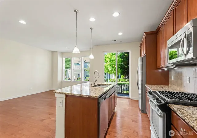 Photo 3 of Townhouse for sale at 1423 NE Hickory Ln, Issaquah, WA 98029 | MLS# NWM2580071 | Listing updated on 2026-10-01