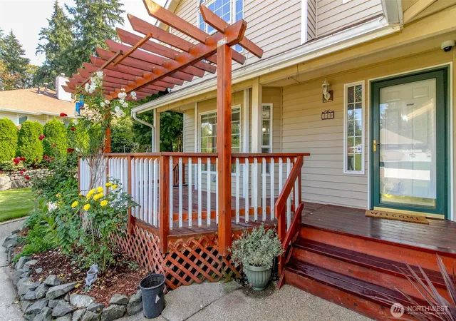 Photo 4 of Sale Pending at 1120 24th Avenue SE, Puyallup, WA 98374 | MLS# NWM2580102 | Listing updated on 2026-10-18