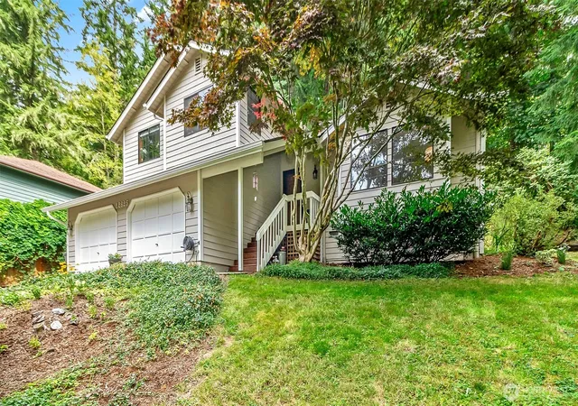 Photo 3 of Single family home for sale at 12825 184th Drive Se, Snohomish, WA 98290 | MLS# NWM2580106 | Listing updated on 2026-09-30