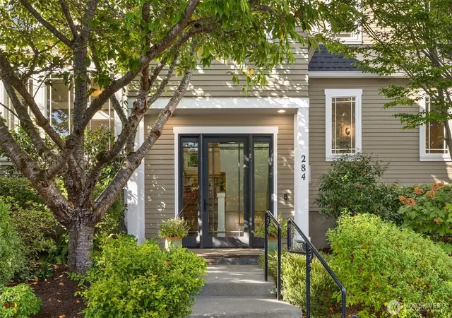 Photo 2 of Sale Pending at 284 Wood Ave Sw, Bainbridge Island, WA 98110 | MLS# NWM2580107 | Listing updated on 2026-09-30