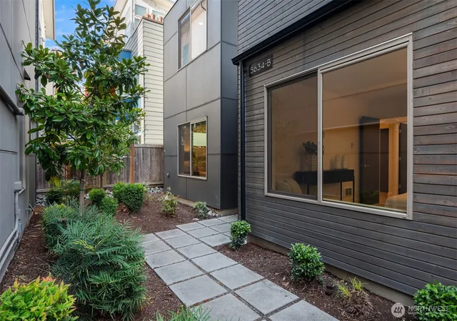 Photo 3 of Townhouse for sale at 5634 Fauntleroy Way Sw #B, Seattle, WA 98136 | MLS# NWM2580112 | Listing updated on 2026-10-01