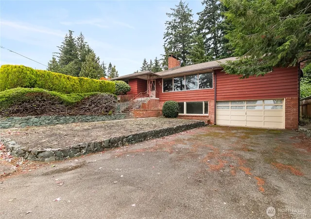 Single family home for sale at 701 Highland Dr, Bellingham, WA 98225 | MLS# NWM2580120