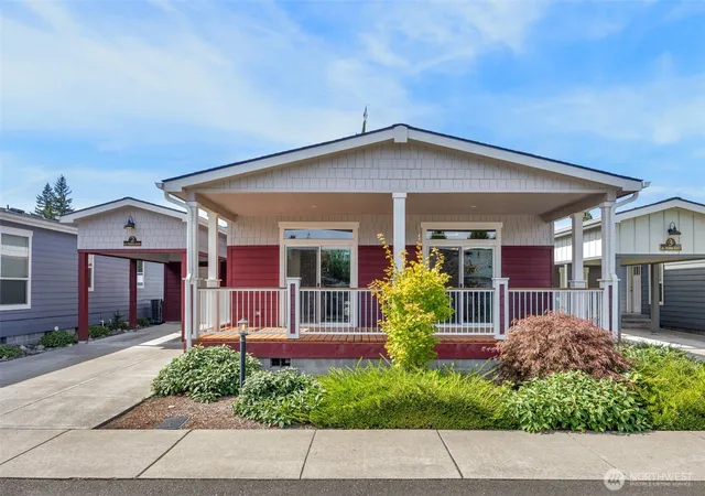 Photo 2 of Contingent at 4424 84th Street Ne #2, Marysville, WA 98270 | MLS# NWM2580130 | Listing updated on 2026-09-26