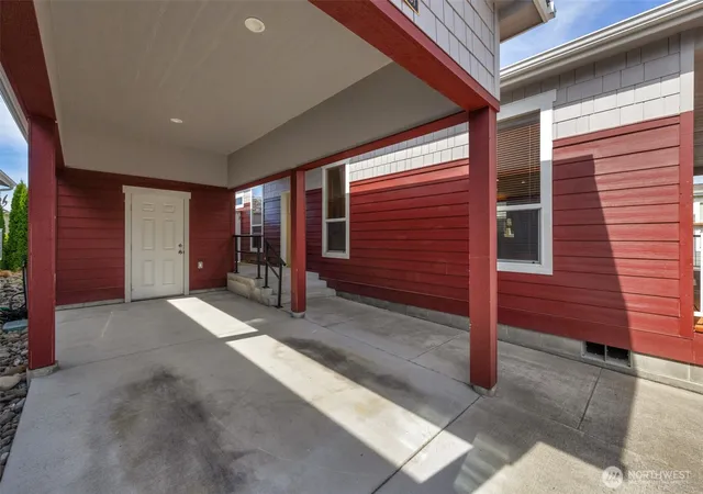 Photo 3 of Contingent at 4424 84th Street Ne #2, Marysville, WA 98270 | MLS# NWM2580130 | Listing updated on 2026-09-26