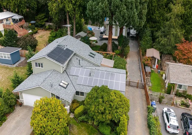 Photo 3 of Single family home for sale at 19810 NE 98th Avenue, Bothell, WA 98011 | MLS# NWM2580141 | Listing updated on 2026-10-01