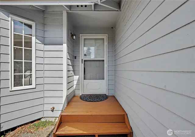 Photo 3 of Single family home for sale at 17644 SE 268th Place, Covington, WA 98042 | MLS# NWM2580155 | Listing updated on 2026-10-01